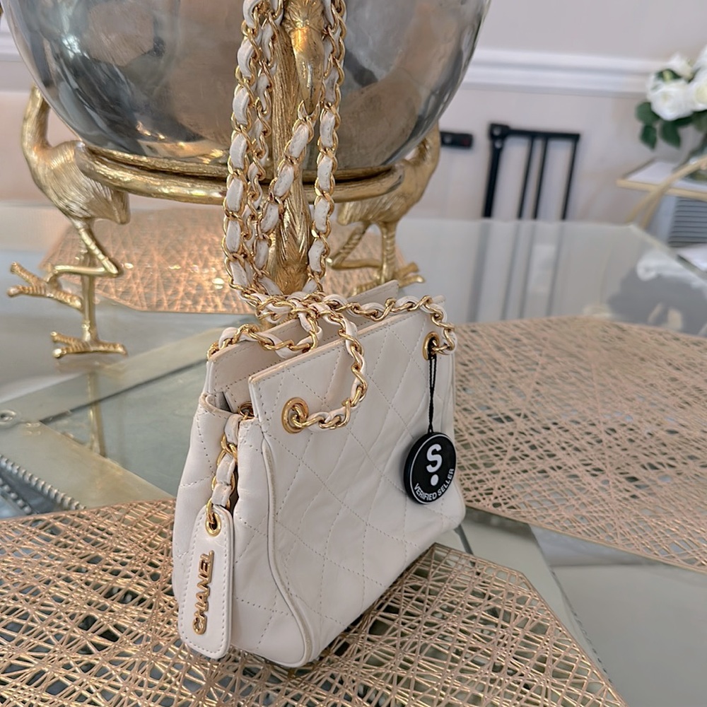 Authentic Chanel calfskin bag very good condition comes with authenticity card